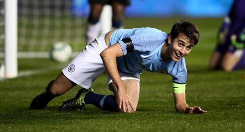 ينتظر التوقيع المجاني.. الخلاف المادي يعرقل انتقال جارسيا إلى برشلونة هذا الصيف